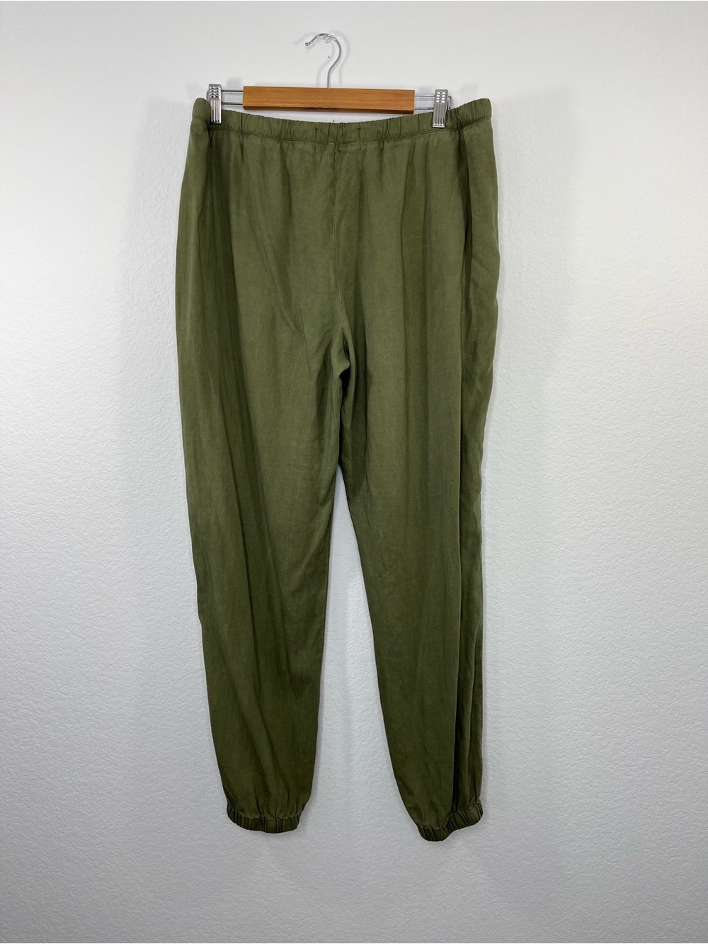 Cloth & Stone TENCEL Jogger Pant Olive size Large - Picture 5 of 10